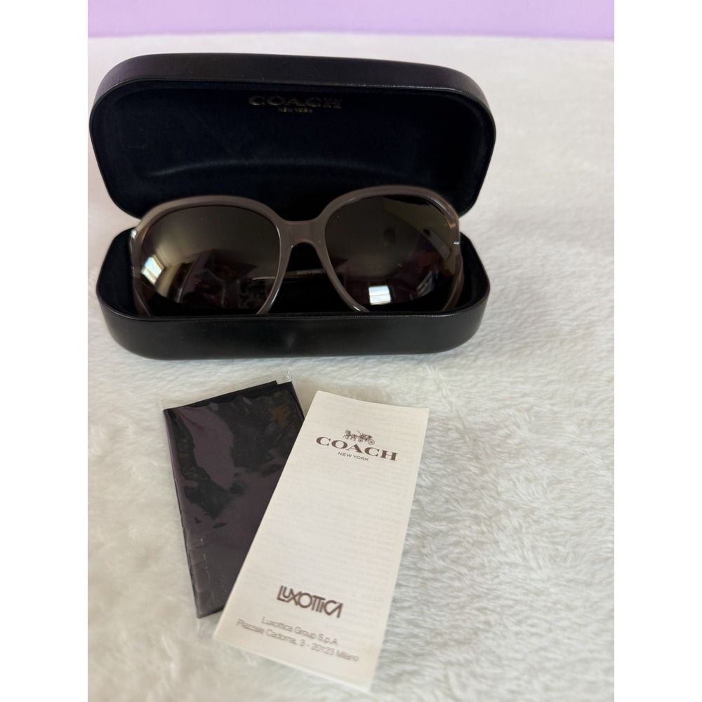Coach HC8233 L1033 Floral Oversized Sunglasses Case Milky Brown
